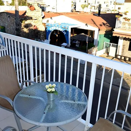 Cross Road 아파트 *